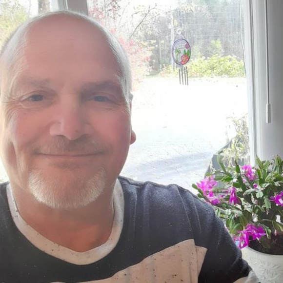 Meet your Posher, Tim - Picture 1 of 1